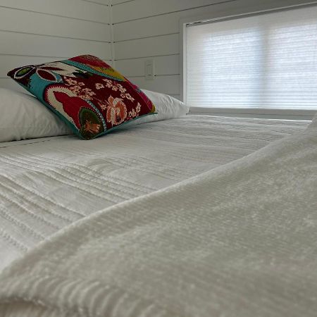 Entirely Private Tiny Home - 1 Mile To Uf غينزفيل، فلوريدا المظهر الخارجي الصورة